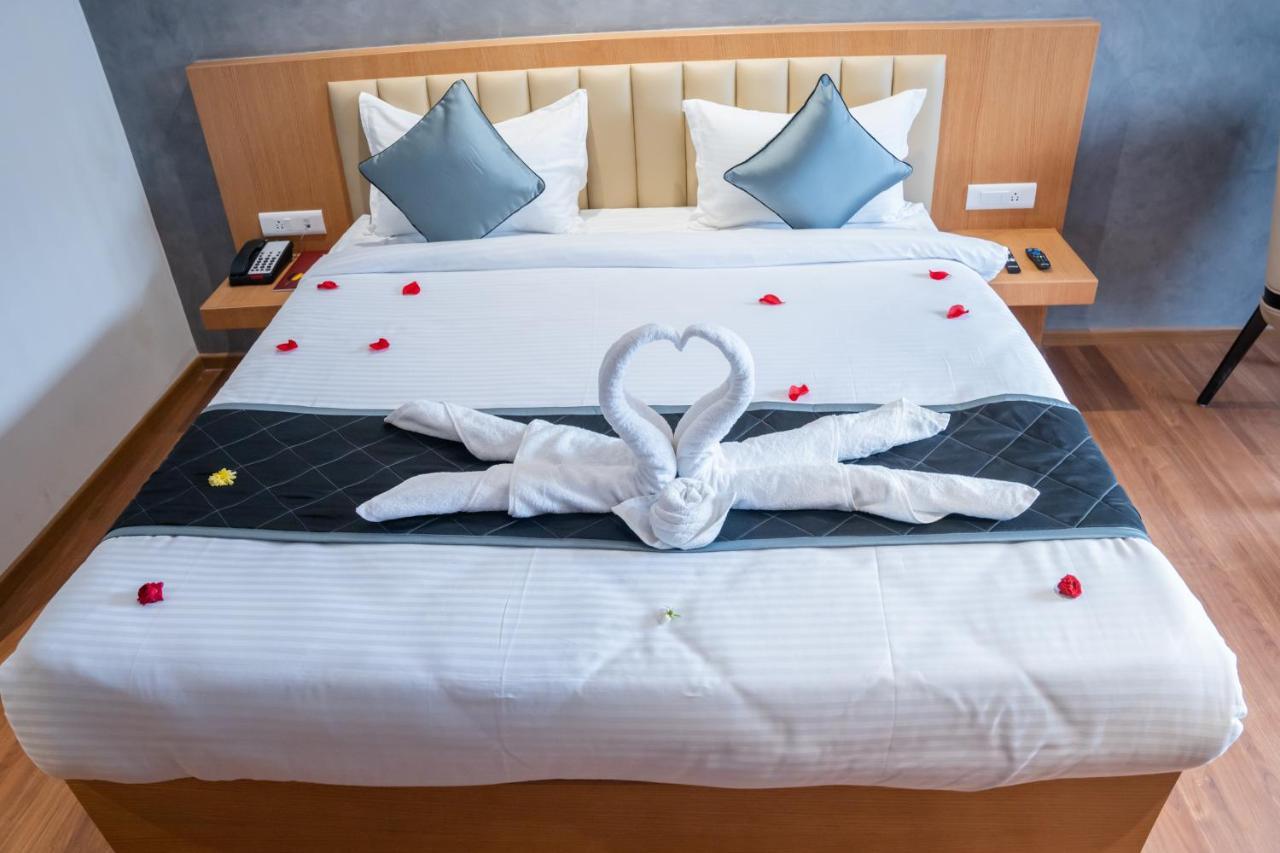 Hotel Tulips Grand Hyderabad Luaran gambar