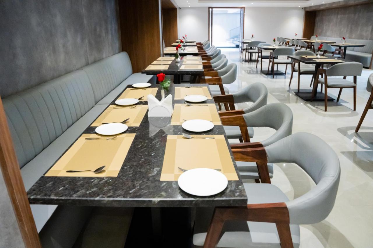 Hotel Tulips Grand Hyderabad Luaran gambar
