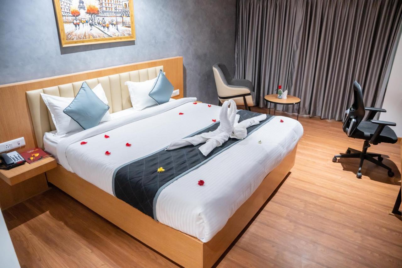 Hotel Tulips Grand Hyderabad Luaran gambar
