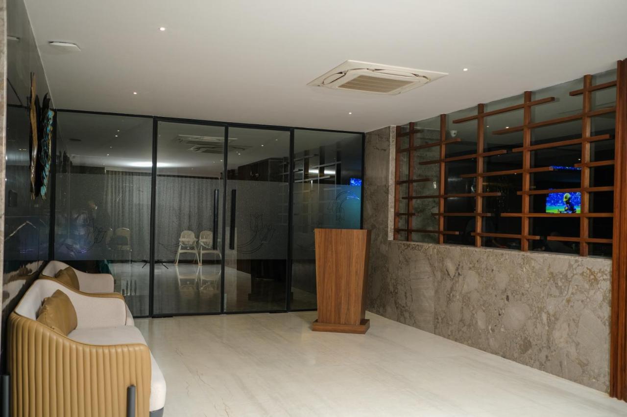 Hotel Tulips Grand Hyderabad Luaran gambar