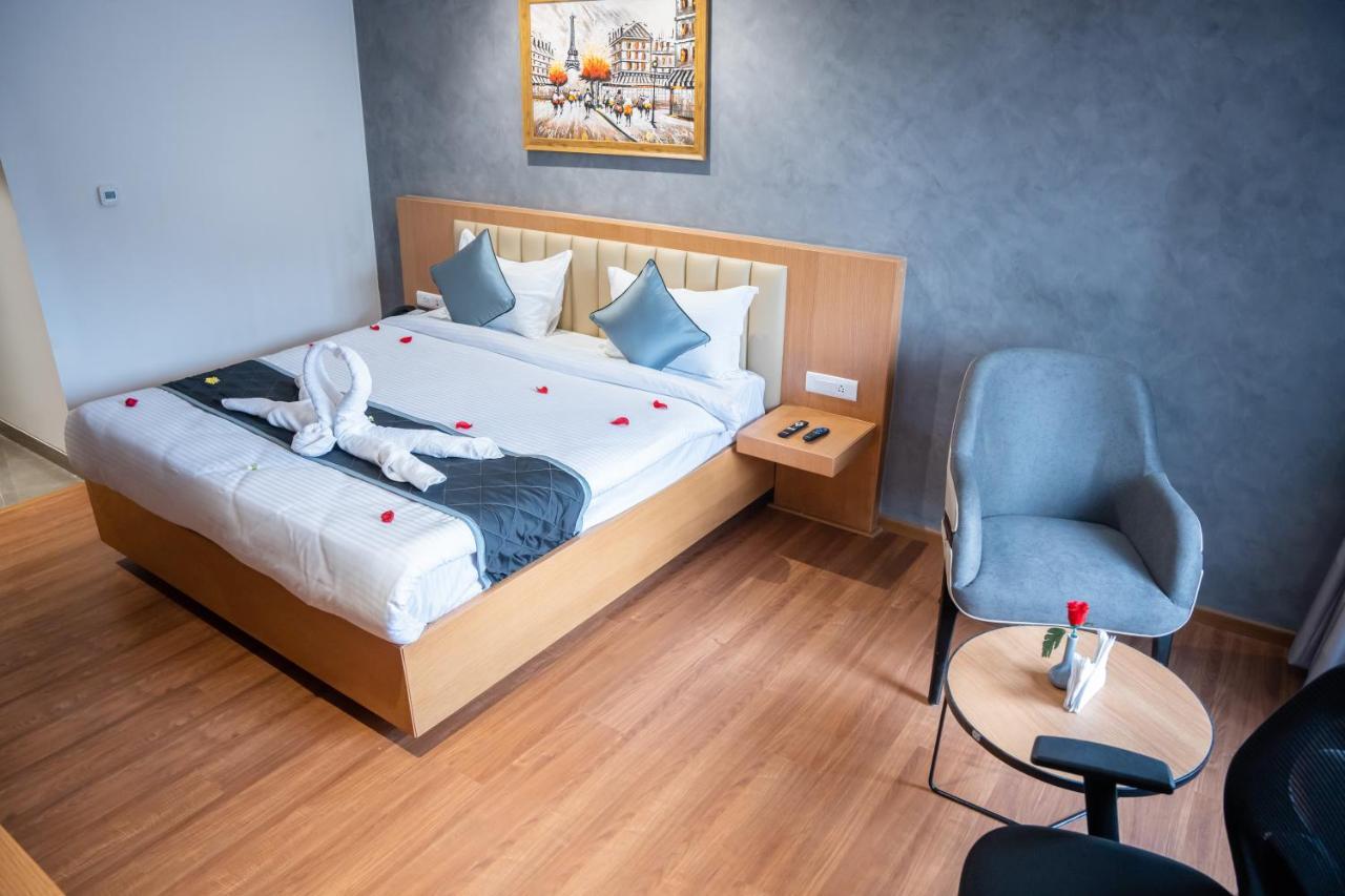 Hotel Tulips Grand Hyderabad Luaran gambar