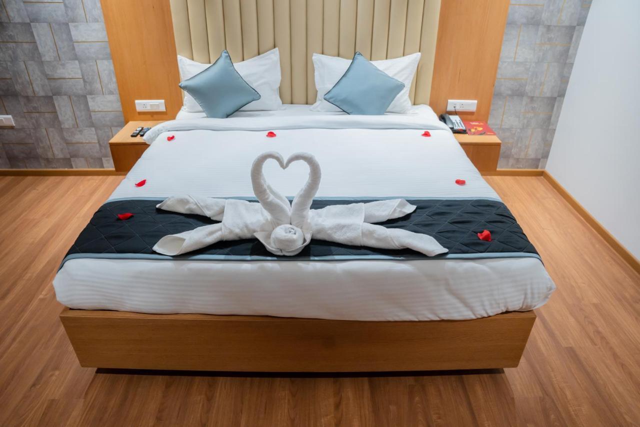 Hotel Tulips Grand Hyderabad Luaran gambar